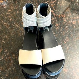 Sorel Cameron Flatform Ankle Strap Sandle